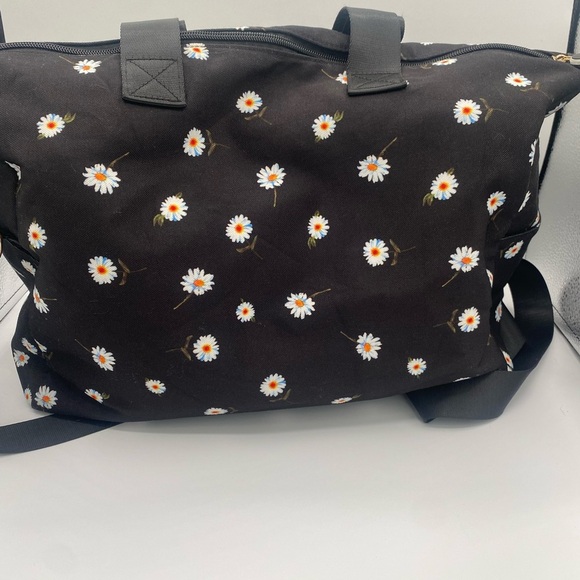 Alice + Olivia Black Daisy Travel Bag - Picture 4 of 7